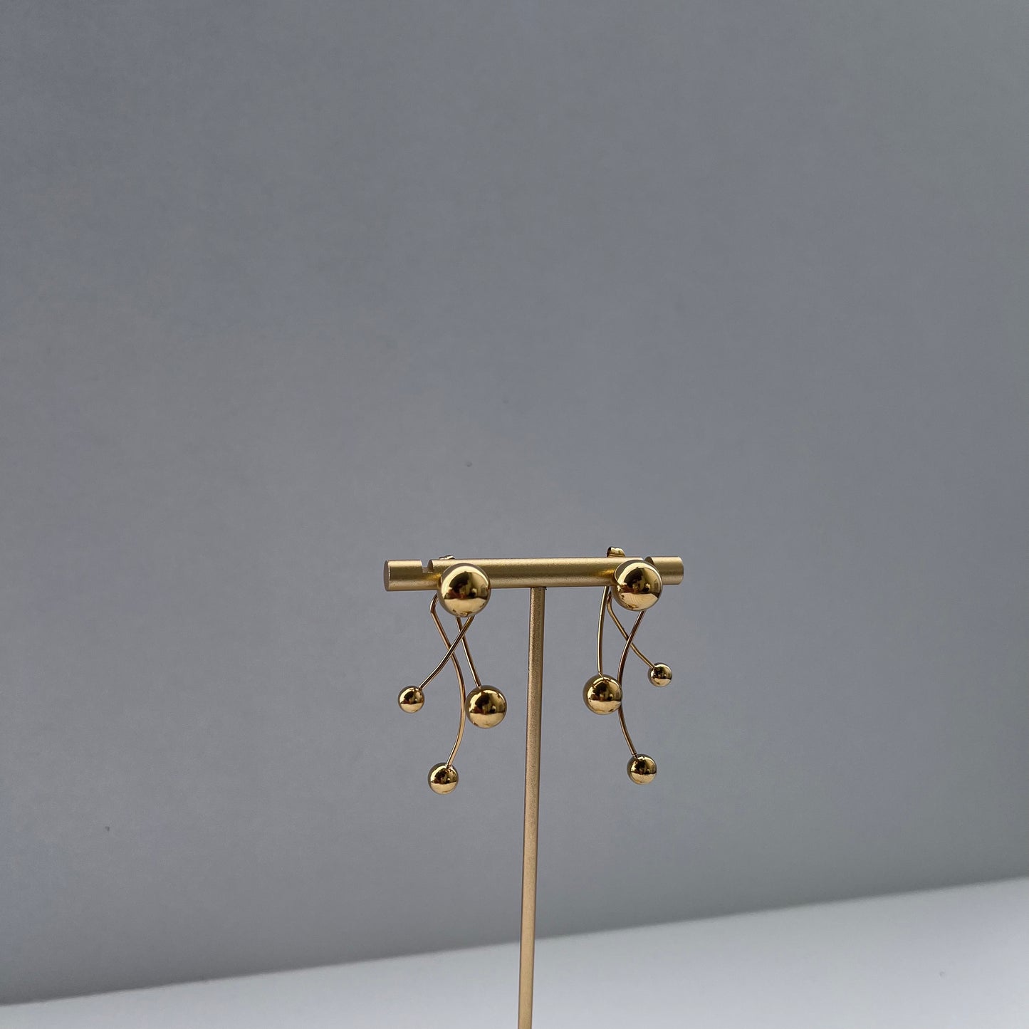 GOLD ABSTRACT BALL EARRINGS