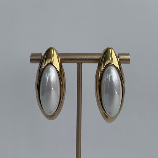 OVAL PEARL DROP EARRINGS