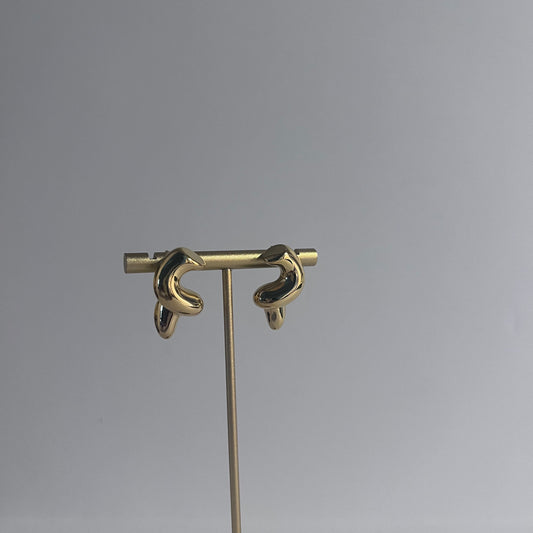 MINI GOLD TWIRL EARRINGS