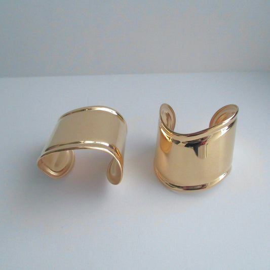 GOLD SHIELD CUFF