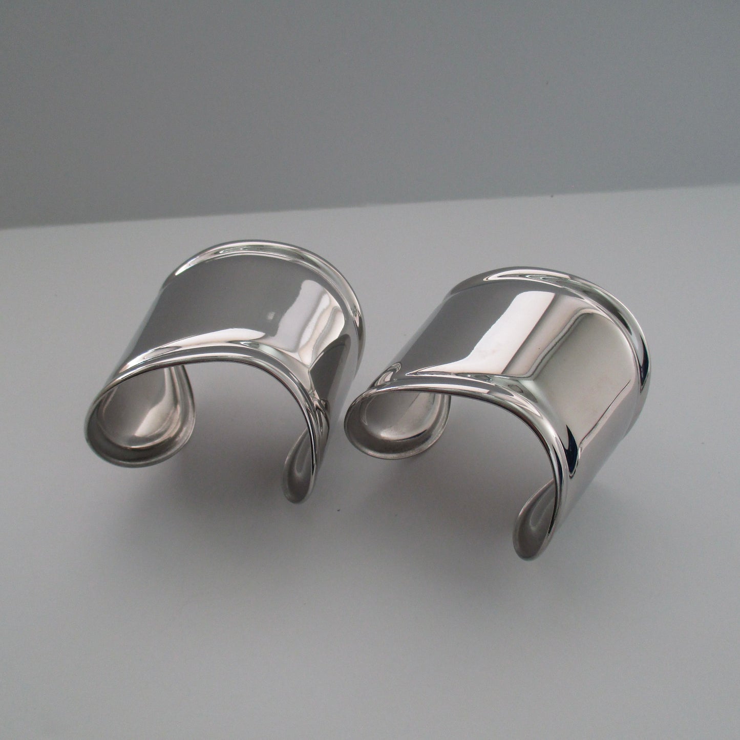 CHROME SHIELD CUFF