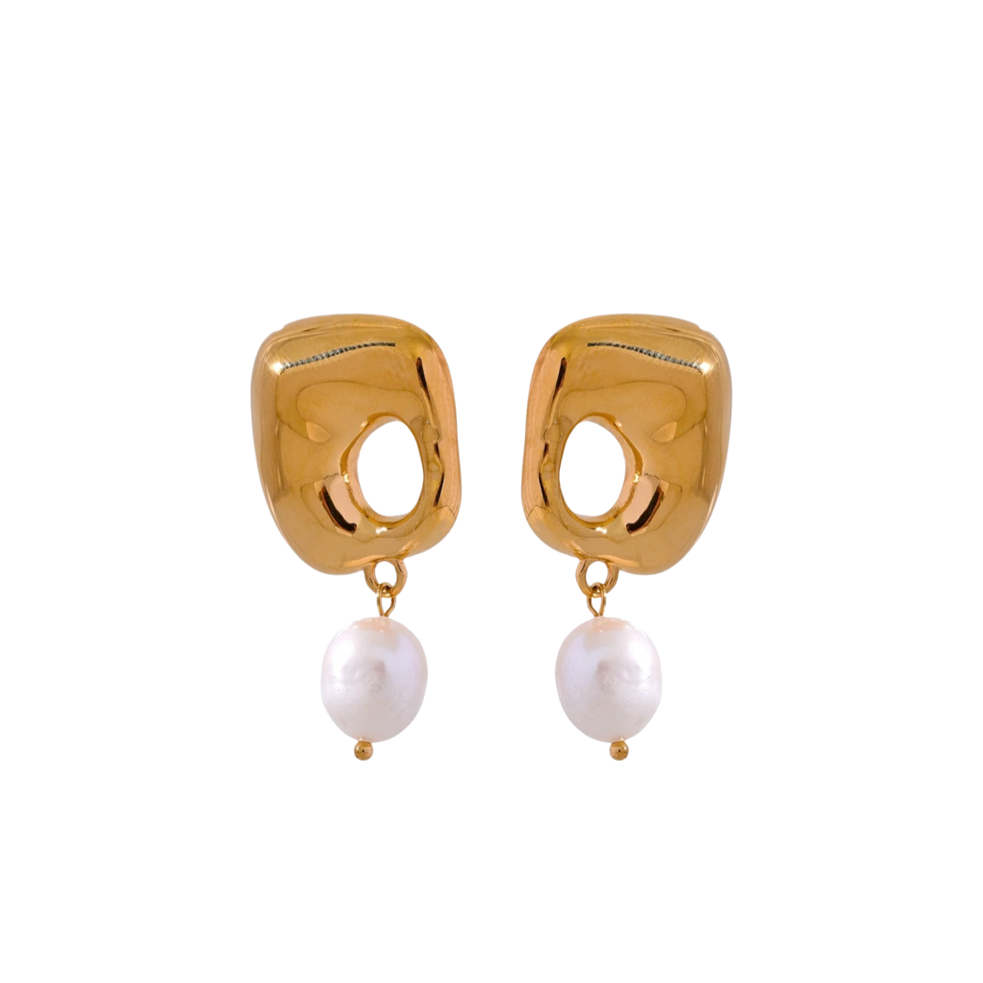 GOLD PEARL DROP EARRINGS