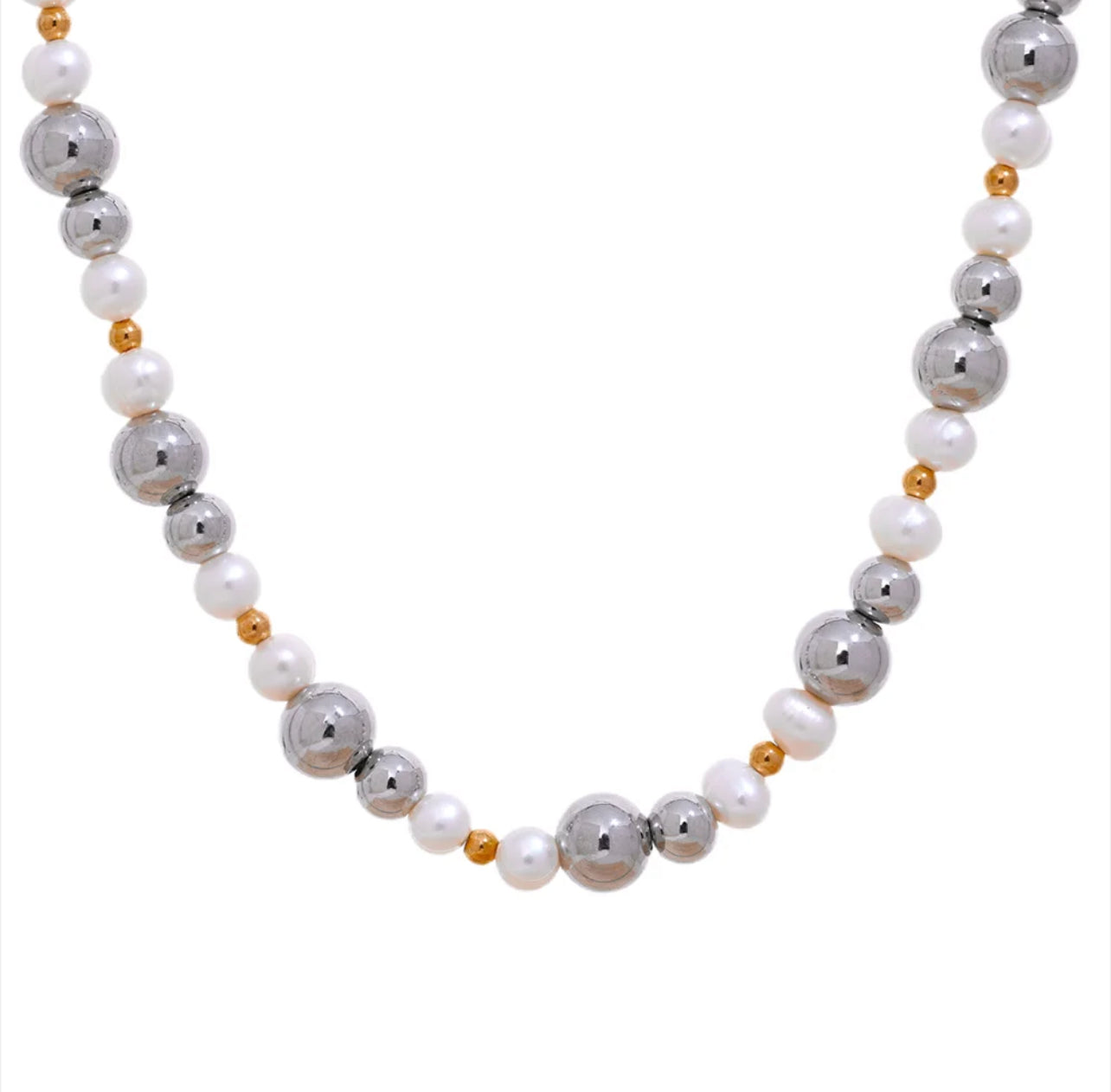 SEYCHELLES PEARL NECKLACE