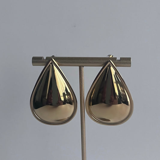 GOLD SOLID TEARDROP EARRINGS