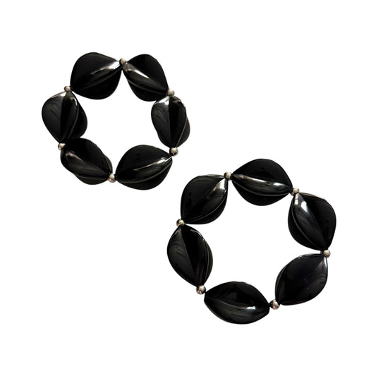 THE NOIR PETAL BRACELET