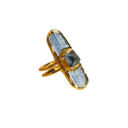 THE SOLIS KYANITE RING